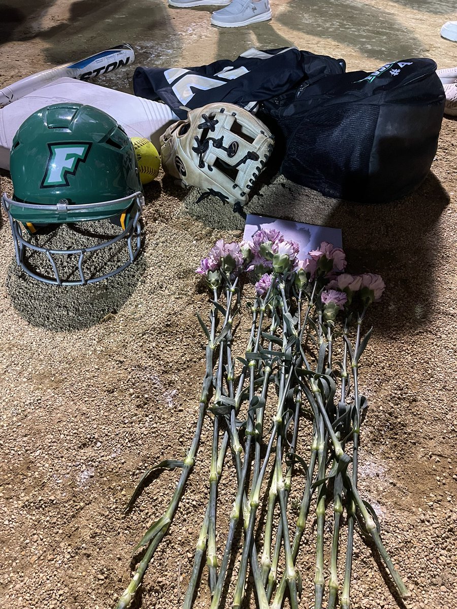 FusionSB_'s tweet photo. #LLAP now and always 💚 https://t.co/9qlkokiyua