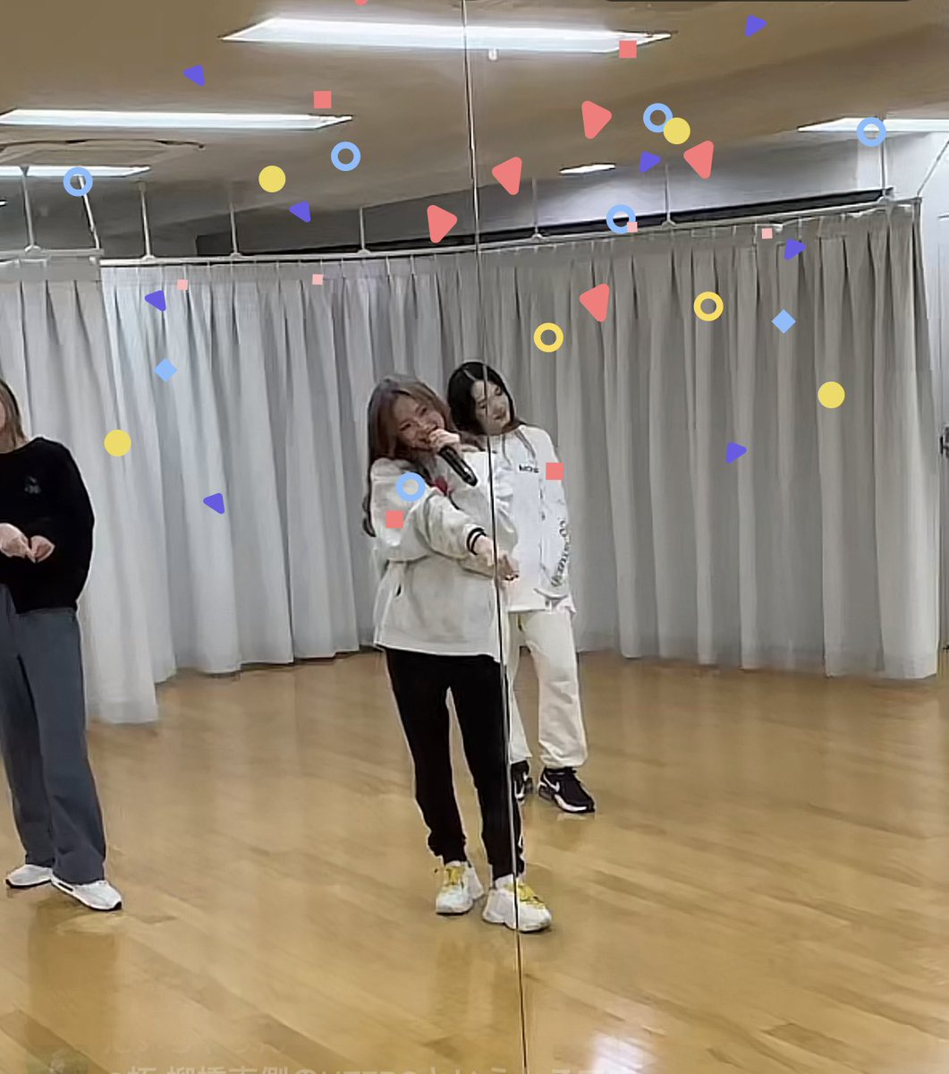 mie_piko0314's tweet image. tiktok配信お疲れ様でした🥰
blieveの振りはもう完璧かな😉👍💕

#teammoca 
#princessproject 
@moca_112