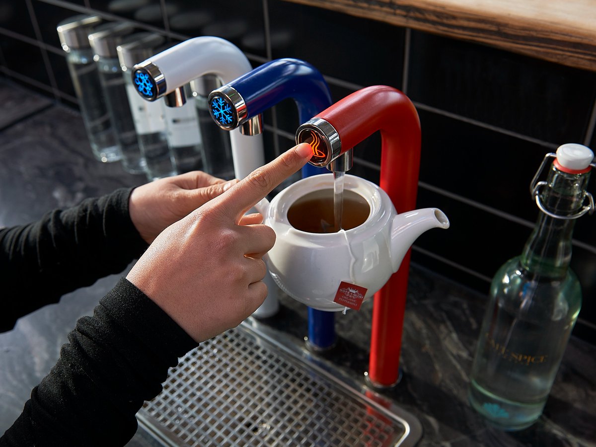 📢 THE POWER OF THREE

The perfect solution for a busy businesses, with high demand for for boiling ♨, chilled ❄, and sparkling water 💦

The benefit for having one tap for each type of water = Decrease waiting times during your peak hours.

aqualibra.com/products/aqua-…