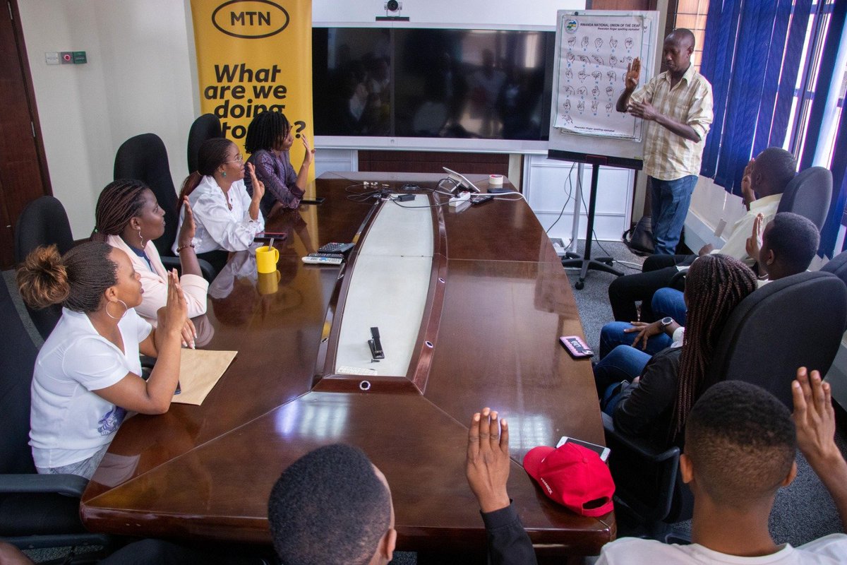 rnudeaf's tweet photo. @rnudeaf in partnership with @MTNRwanda  has started 3 months #RwandanSignLanguage Training to @MTNRwanda  staff. https://t.co/OBqcPTCbZa