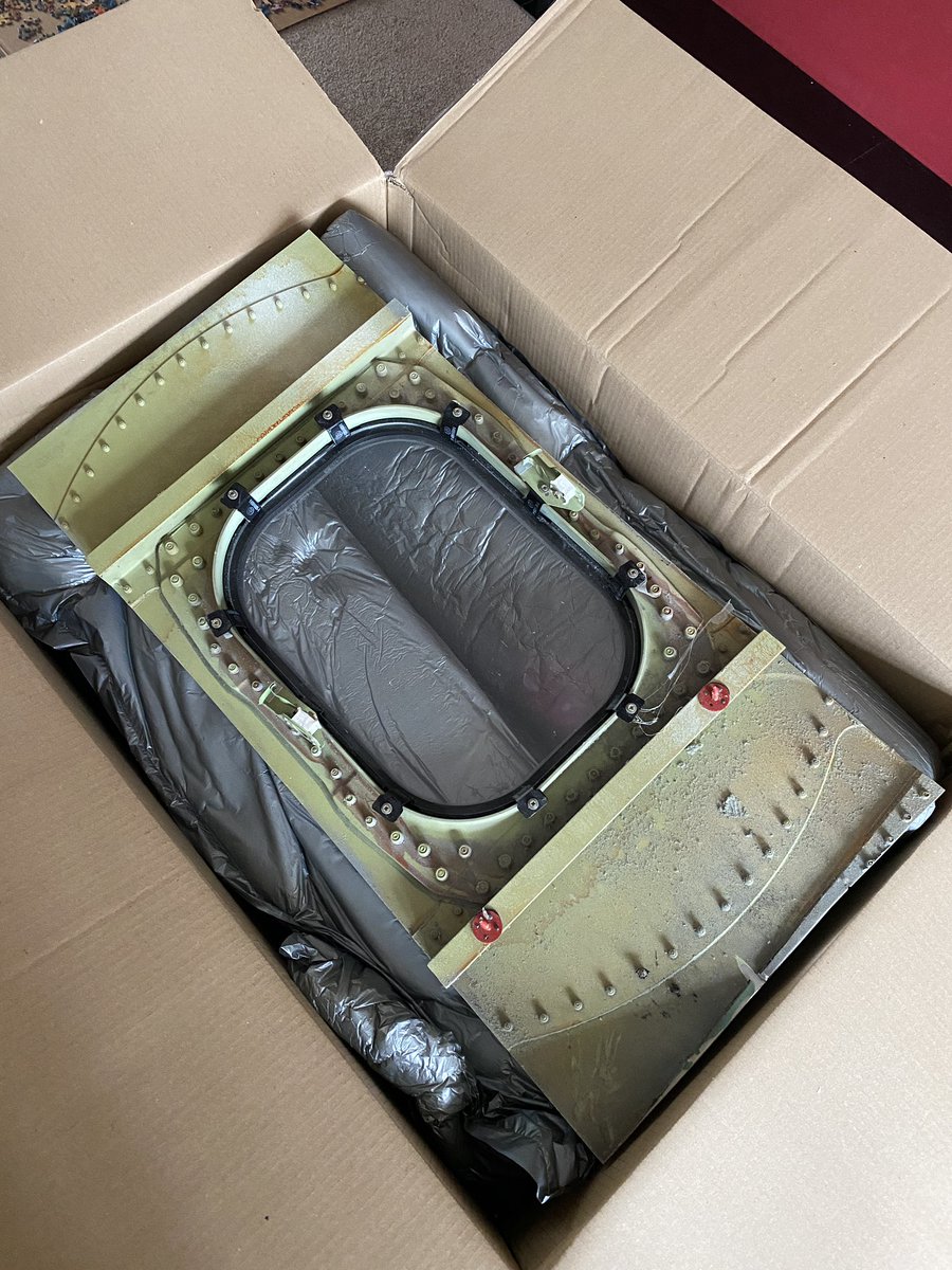 LEDAClocks's tweet photo. I’ve purchased a piece of #aviation history ✈️ Two window sections from G-CIVV @British_Airways @BoeingUK #747
A different style of #clock project for me but I’m up for the challenge. This is going to be a spare time project, I’ll keep you posted as it develops 👍🏻😀
#BA747 https://t.co/XeX7ZyF2hd