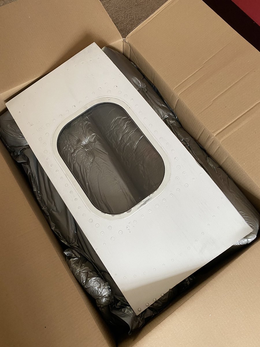 LEDAClocks's tweet photo. I’ve purchased a piece of #aviation history ✈️ Two window sections from G-CIVV @British_Airways @BoeingUK #747
A different style of #clock project for me but I’m up for the challenge. This is going to be a spare time project, I’ll keep you posted as it develops 👍🏻😀
#BA747 https://t.co/XeX7ZyF2hd