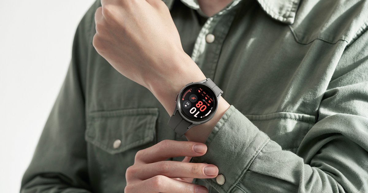 SamsungSrbija's tweet photo. Budi uvek u trendu i personalizuj lice sata u skladu sa današnjim raspoloženjem! #Samsung #Watch5Pro Saznaj više: https://t.co/dWQthqUR6N https://t.co/EIDbj2z4qW
