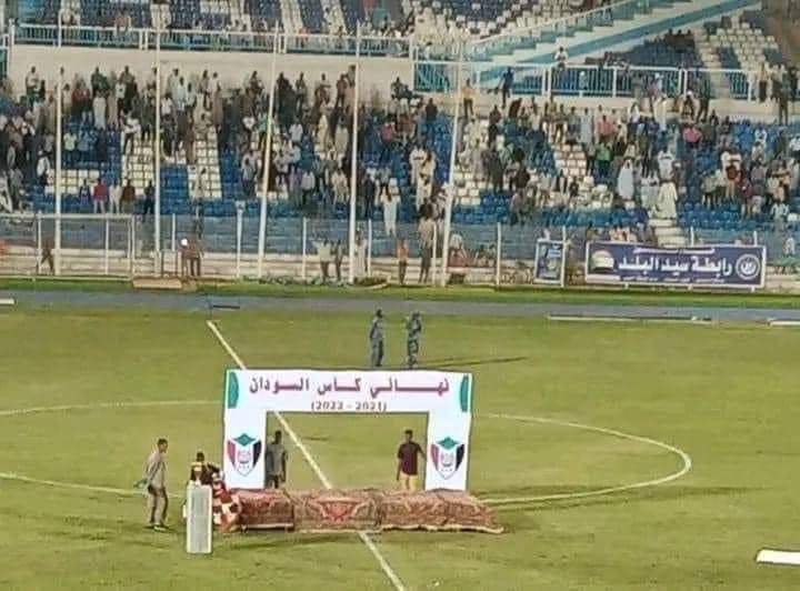 mohsenzein74's tweet photo. وقفت يبقي تضحك 

الناس دي لازم تتهان عشان يعرفوا قيمتهم كويس 
@AlhilalSud https://t.co/DHkydR4T1e