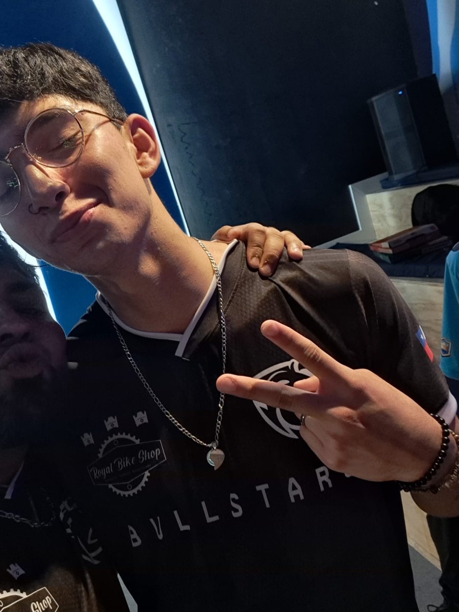 carliiitossyoel tweet media