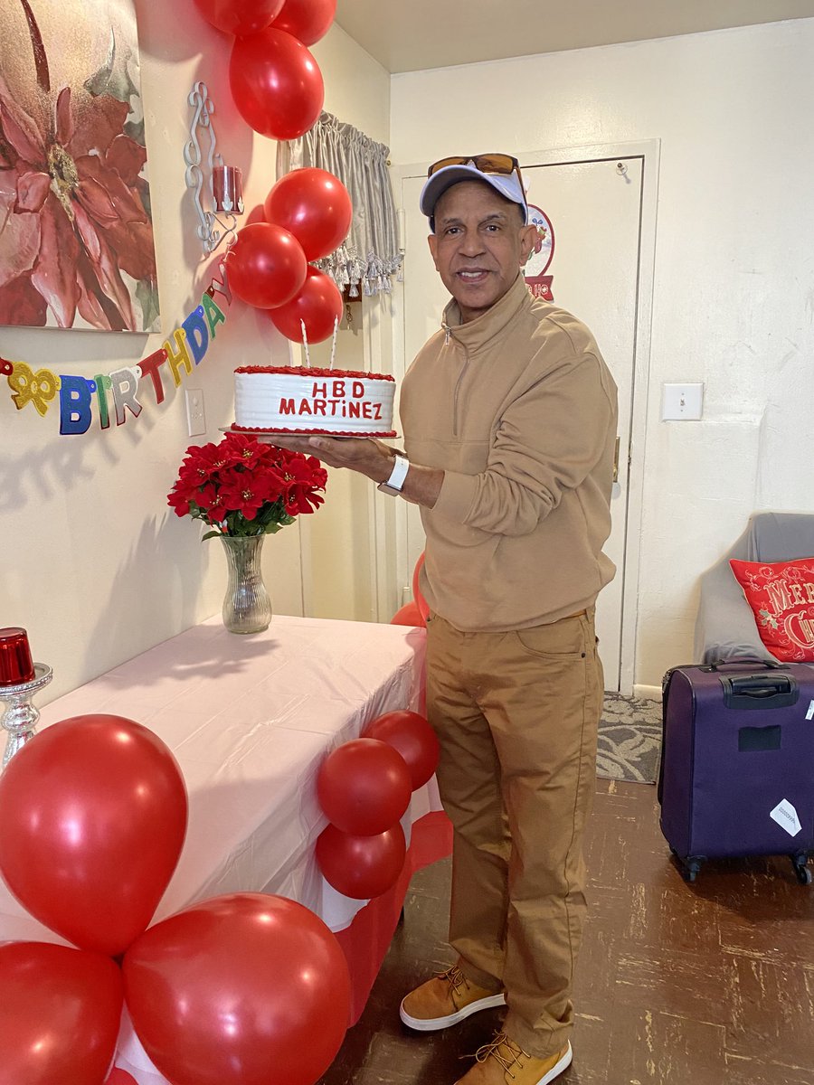 raphy_martinez's tweet photo. Mi Cumple 🎈 https://t.co/mM6iuTRWXB