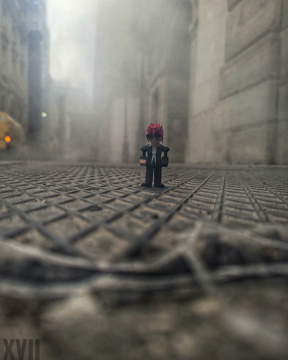 XVIInumberXVII's tweet photo. Reno dans le brouillard de PARIS
Voici la photo originale et celle avec des retouche
Vous préférez laquelle ?

#reno #finalfantasycharacters #FinalFantasyVII #finalfantasy7 #finalfantasy7remake #squareenix #toyscollector #toyphotography #streetphotography

https://t.co/iwlFdtXcD4 https://t.co/G6pNm1kVaD