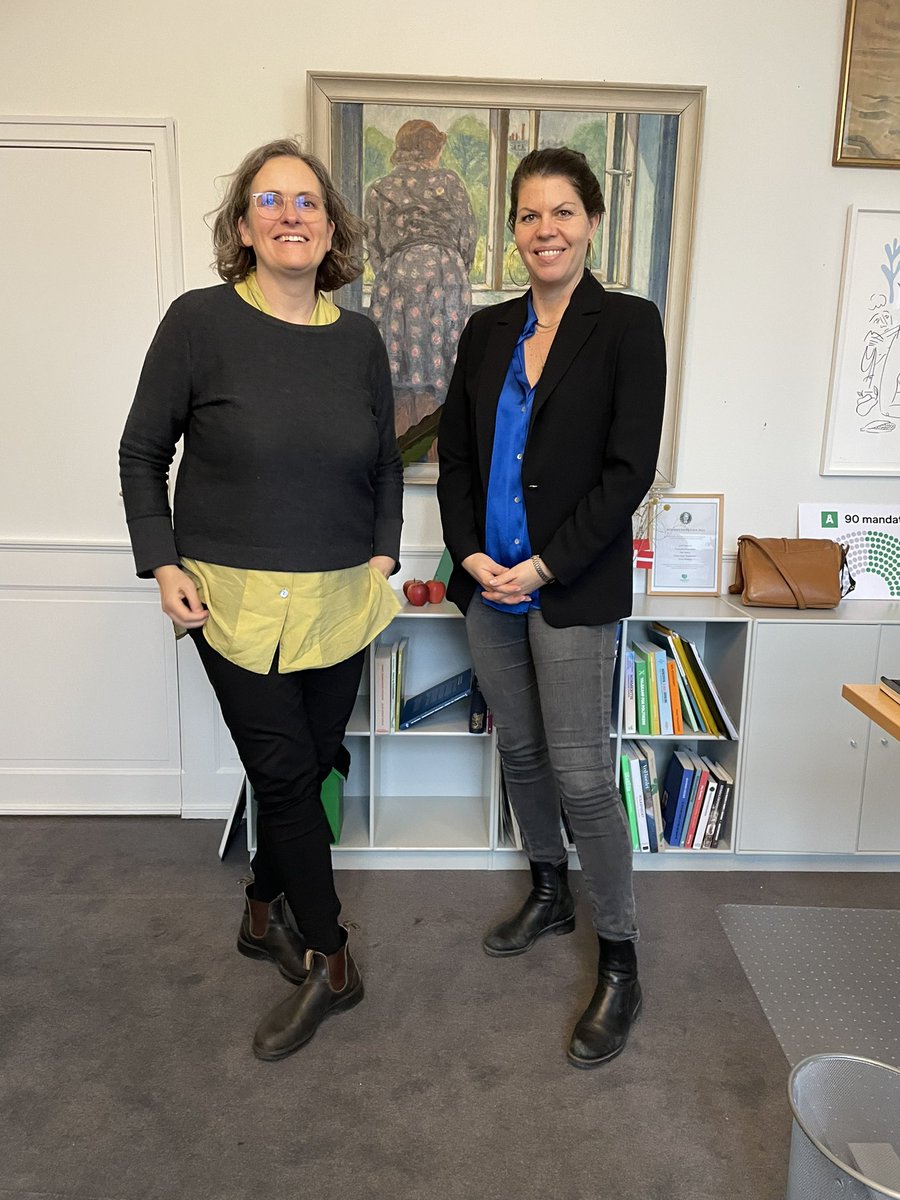 Jordemoderforeningen (@dkjordemoder) on Twitter photo Tak til <a href="/alternativet_/">Alternativet</a> og <a href="/FranciskaRosenk/">Franciska Rosenkilde</a> for en god snak om bl.a. frisættelse -og faglighed, tidlige indsatser -og tid, “attraktive arbejdspladser’ frem for ‘fastholdelse’ og behov for prioriteringer og visioner i sundhedspolitikken 🌈🤓 #dkpol Tak til <a href="/alternativet_/">Alternativet</a> og <a href="/FranciskaRosenk/">Franciska Rosenkilde</a> for en god snak om bl.a. frisættelse -og faglighed, tidlige indsatser -og tid, “attraktive arbejdspladser’ frem for ‘fastholdelse’ og behov for prioriteringer og visioner i sundhedspolitikken 🌈🤓 #dkpol