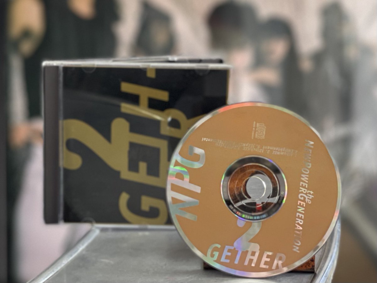 RockItPoolePRN's tweet photo. SUPER RARE NPG 2gether CD BACK IN STOCK - ONE ONLY Don't miss your chance to add this to your collection
https://t.co/DcCRN2qRQB
#Prince #Prince4Ever #NPG4Life #NewPowerGeneration #PrinceCollection #TrueFunkSoldier #PurpleArmy https://t.co/HGw8oSI1hG