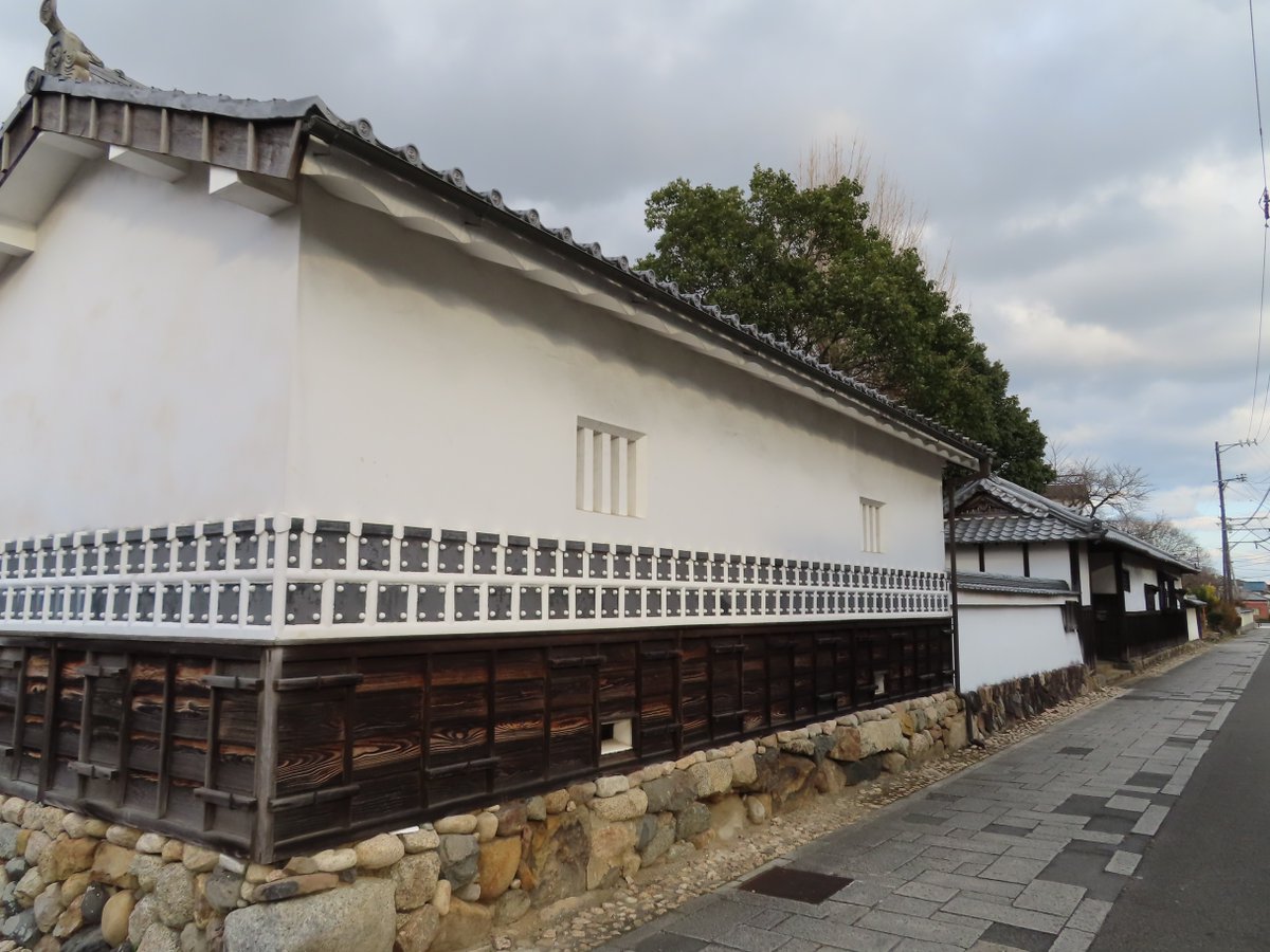 shanehashi's tweet photo. 亀山城下に、加藤家屋敷跡が残っていました。In Kameyama Castle Town, the former KATO Residence renains. Visited on Jan.08, '23.
Explore Historical and Exotic Japan
https://t.co/z4xapxgXxh
#亀山城 #Kameyama #samurairesidence #samrai #traveltojapan #japantravel #旅行記 https://t.co/Rp65UHyiTM