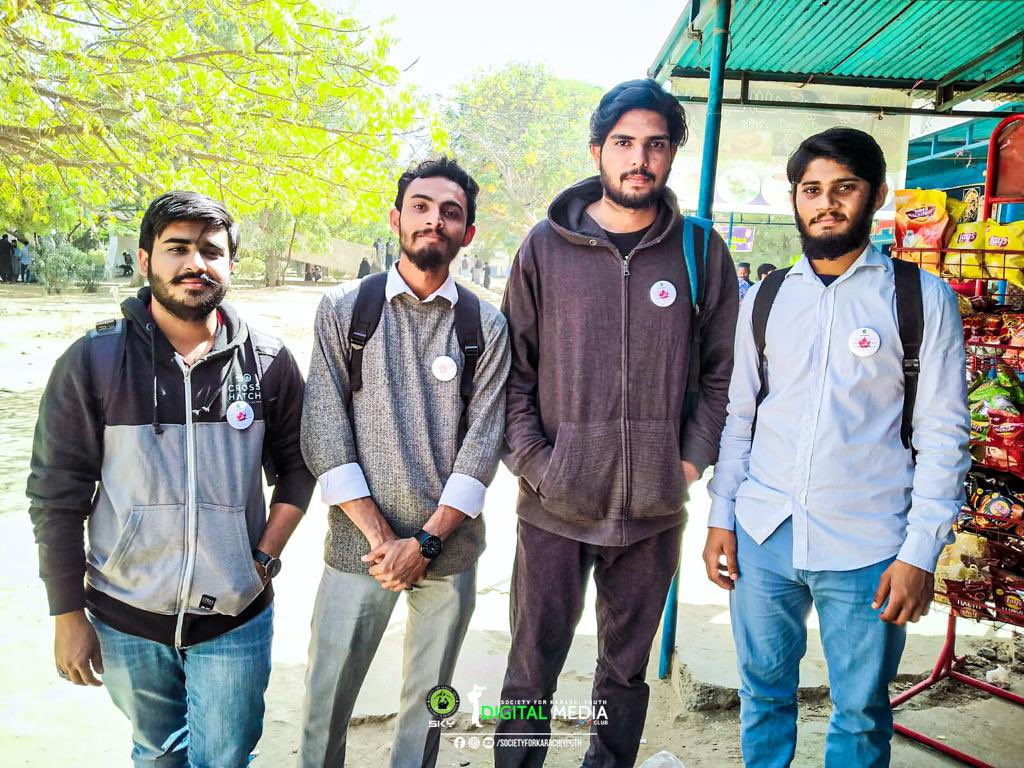 sky_karachi's tweet photo. In Karachi University, Kashmir Day was marked by SKY, and students from a variety of departments actively took part in this event to advocate for the rights of Kashmir.

#KashmirDay
#solidarity
#societyforkarachiyouth
#karachiuniversity 
Join us: https://t.co/miTqg9Ey5o https://t.co/PogkTPcKyw
