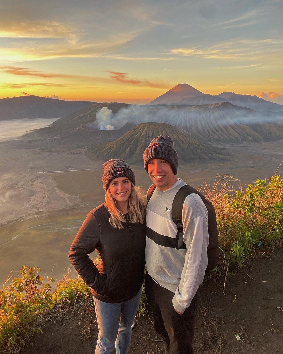 Java_advtrail's tweet image. SURABAYA – MOUNT BROMO SUNRISE TOUR – TUMPAK SEWU WATERFALL – IJEN BLUEFIRE TOUR – BALI ( 4 DAYS 3 NIGHTS)

javaadventuretrail.com/surabaya-mount…

#travel #mountbromo #holiday