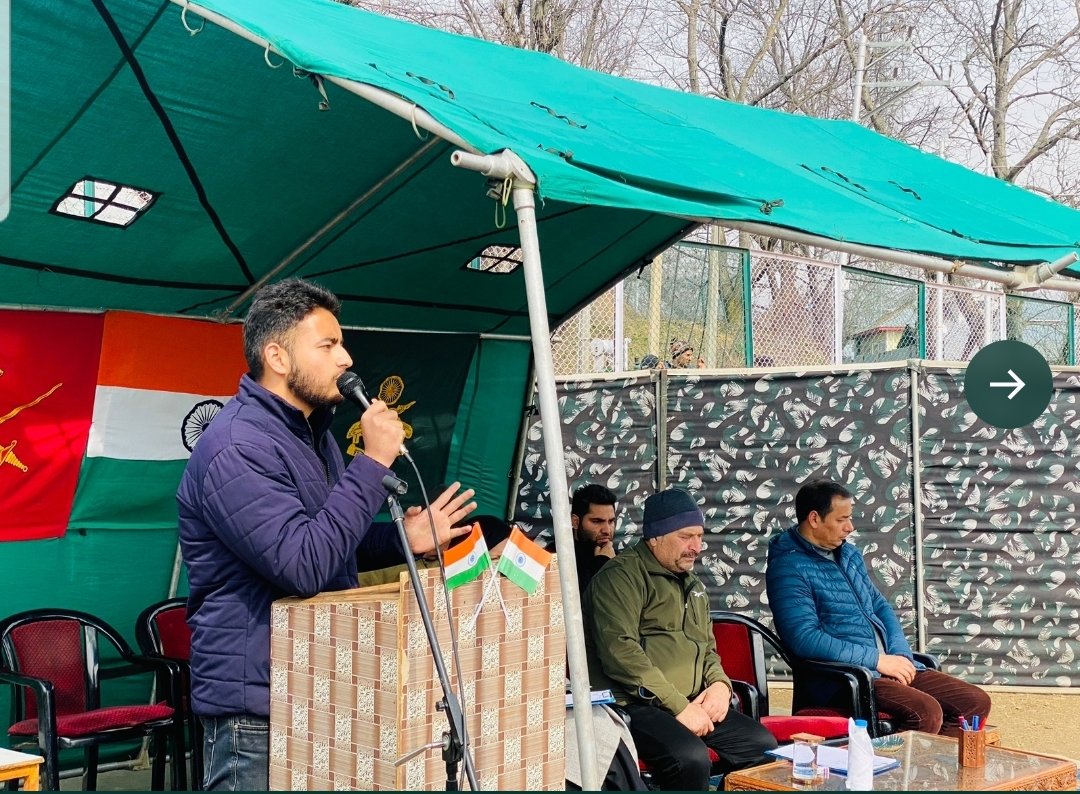 DefenderOfInd's tweet image. #ArmyInKashmir All roles,all times🇮🇳 #snippets
Medic on foot- medical aid to citizens in remote villages.
Avalanche rescue,Machhal.
Lecture cum Employment Awareness Drive Rafiabad, Baramulla.
Anti drugs campaign , Kupwara.
Infiltration bid foiled,terrorist eliminated,Tangdhar