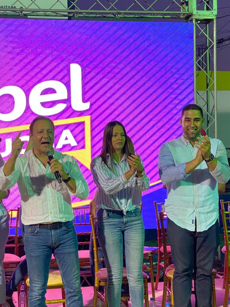 Wmateomartinez's tweet photo. Porque San Cristóbal se merece una buena representación de la juventud @PenielEsp será nuestro próximo #Diputado
#abelpresidente2024 
#PenielEspinalDiputado
@ErnestoGarabit2 
@Abel24RD 
@PLDenlinea 
@MaquinariaPLD https://t.co/p6Tzf38yQQ