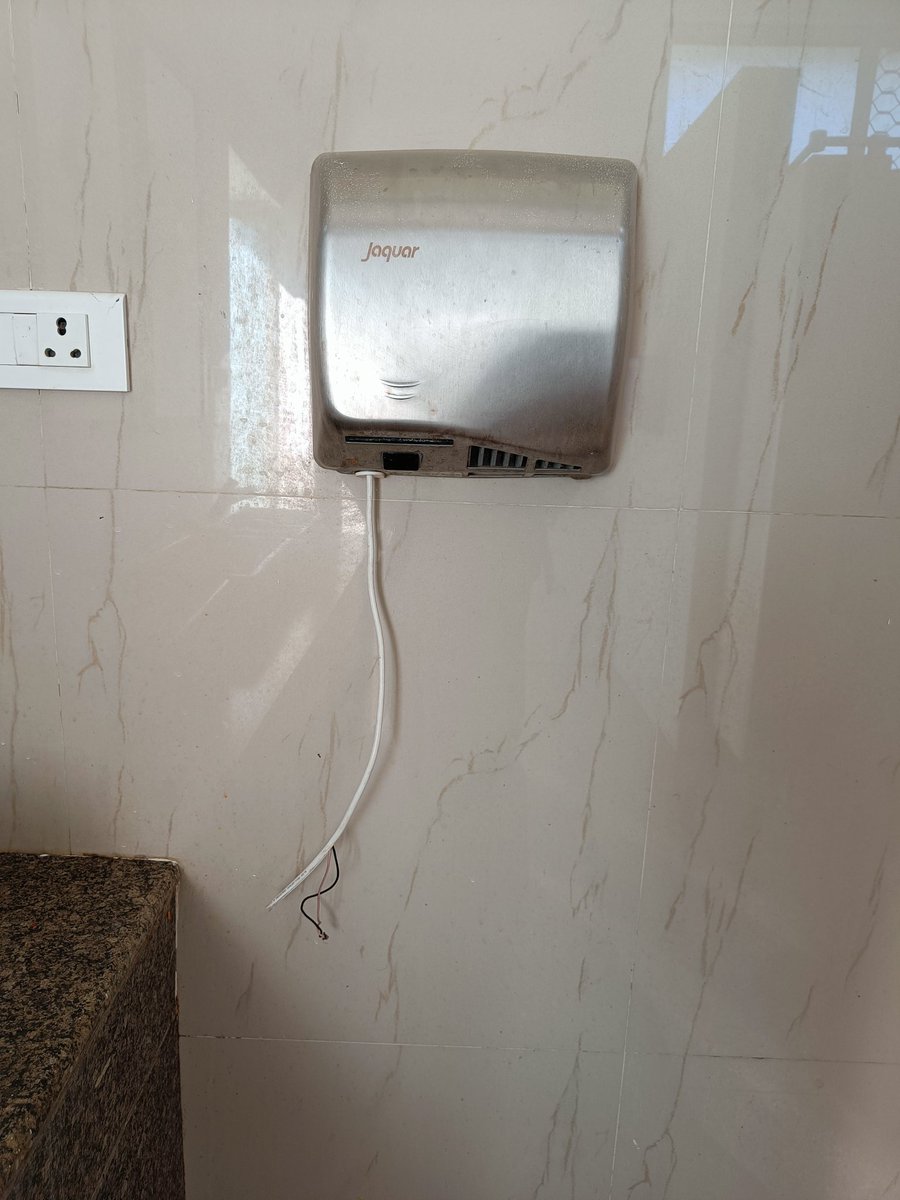 SKDPosts's tweet photo. Condition of #Jabalpurairport public toilet. Choked since 4 days, equipments are useless. Please ensure basic facilities for visitors. @Officejmscindia @AAI_Official @PNaveenTOI @vijaypTOI @VTankha @JagoJabalpur @iato_india @aaijbpairport @dmjabalpur https://t.co/FS6ZXhtxlh
