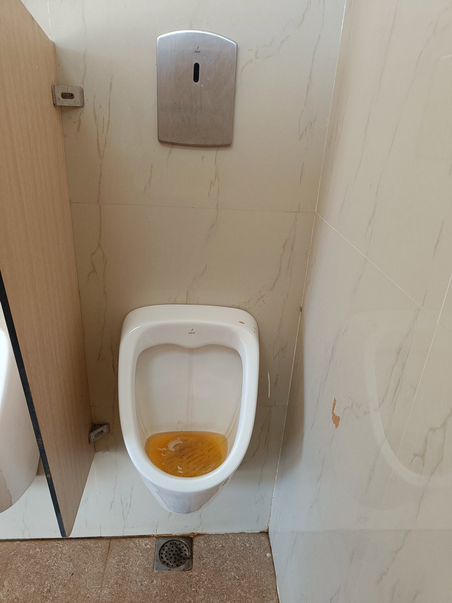 SKDPosts's tweet photo. Condition of #Jabalpurairport public toilet. Choked since 4 days, equipments are useless. Please ensure basic facilities for visitors. @Officejmscindia @AAI_Official @PNaveenTOI @vijaypTOI @VTankha @JagoJabalpur @iato_india @aaijbpairport @dmjabalpur https://t.co/FS6ZXhtxlh