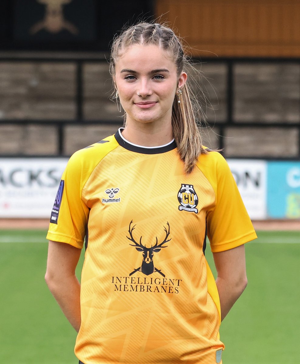 CambridgeUtdWFC's tweet image. Congrats to our Devs on beating City Devs and reaching the Women&apos;s Junior Invitation County Cup Final! 🏆

Niamh Day scored the U&apos;s goal in a 1-1 draw, before the girls prevailed on penalties! 👏