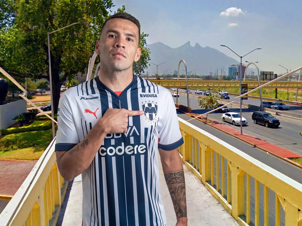 Rayados's tweet photo. —¿A poco sí eres de Monterrey?
—Sí, bro. De cora. 💙
Nuestro regio paraguayo.😍Ⓜ️🇵🇾 https://t.co/J8f1K5EorD