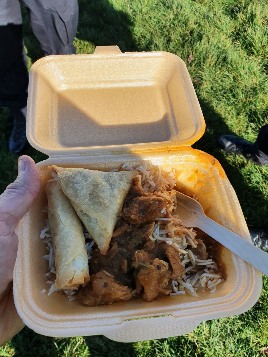 YardleyWMP's tweet photo. Fantastic event put on by @Thevibeyouth promoting services for young people in the community, we have met some lovely people theres a dj also in attendance and more inside the centre. CometoOaklandsrecreationground #checkitoutforyourself https://t.co/aWE2zGjKsj
