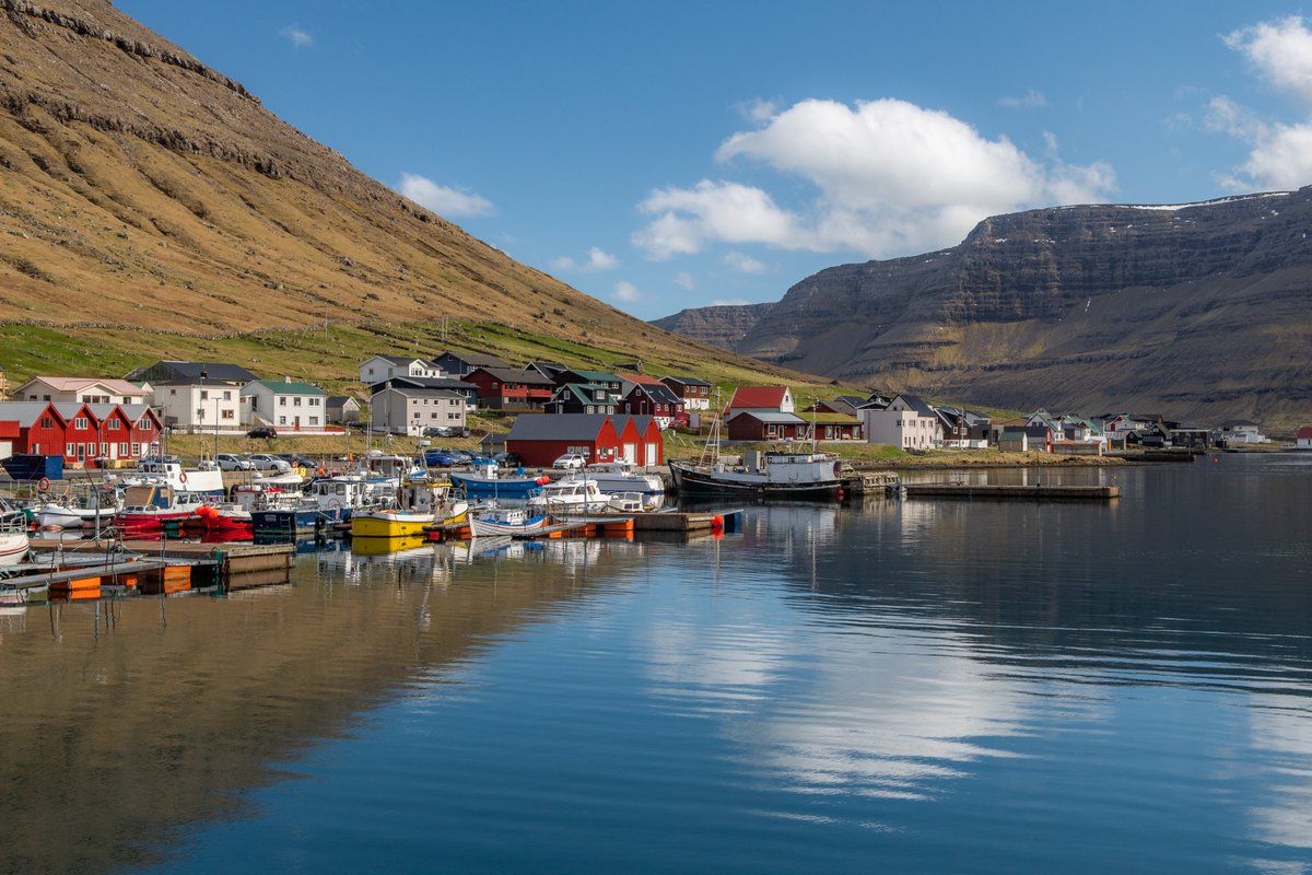 A few more weeks before I return to the Faroe Islands. Running a landscape photography workshop there in April. There's room for a few more people on that one, send me a DM if you are interested! #photographyworkshop #phototour #photography #faroeislands #føroyar #nordic