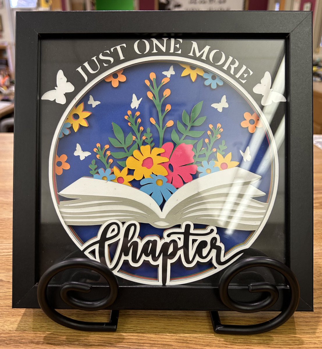 Raider_Library's tweet image. Thank you for the awesome gift for our library ⁦@JVasichek⁩ ⁦@schroederms_gf⁩