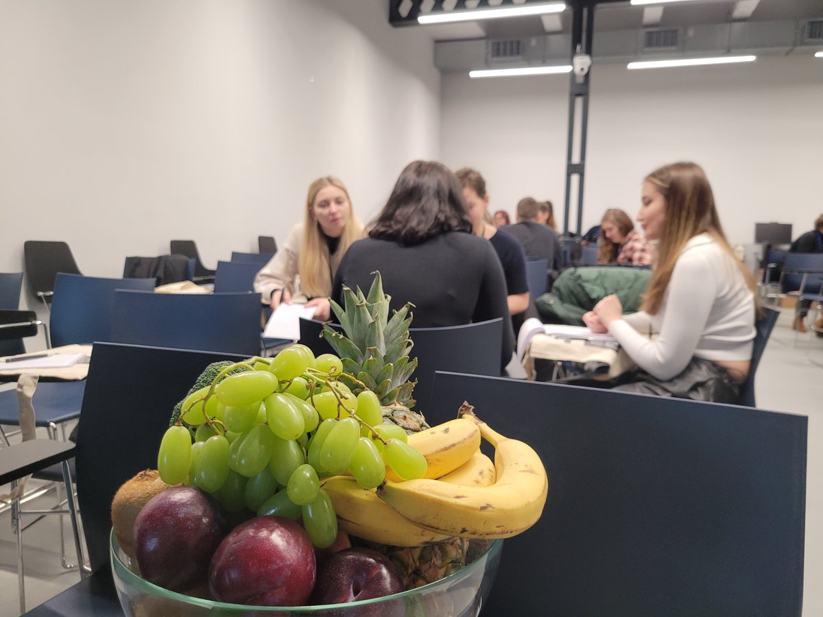 We're back for our 3rd MediaNumeric <a href="/EUErasmusPlus/">Erasmus+</a> programme at <a href="/WarsawSwps/">SWPS Warsaw</a>!🎉 MediaNumeric veteran Jacqueline kicked off day 1 with fruit as data, followed by lectures on media ethics, copyright, data exploration and storytelling. It's going to be an exciting week!😄