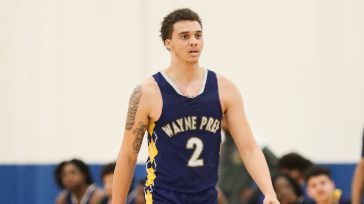 Top Unsigned Seniors from #PhenomPrepShowcase 
#PhenomHoops 

- '23 Shaedon Simpson
- '23 Abrahm Driver
- '23 Jajuan Nicholls
- '23 Moses Tufts
- '23 Kendrell Brooks
- '23 Chris Greene

Read: phenomhoopreport.com/top-unsigned-s…