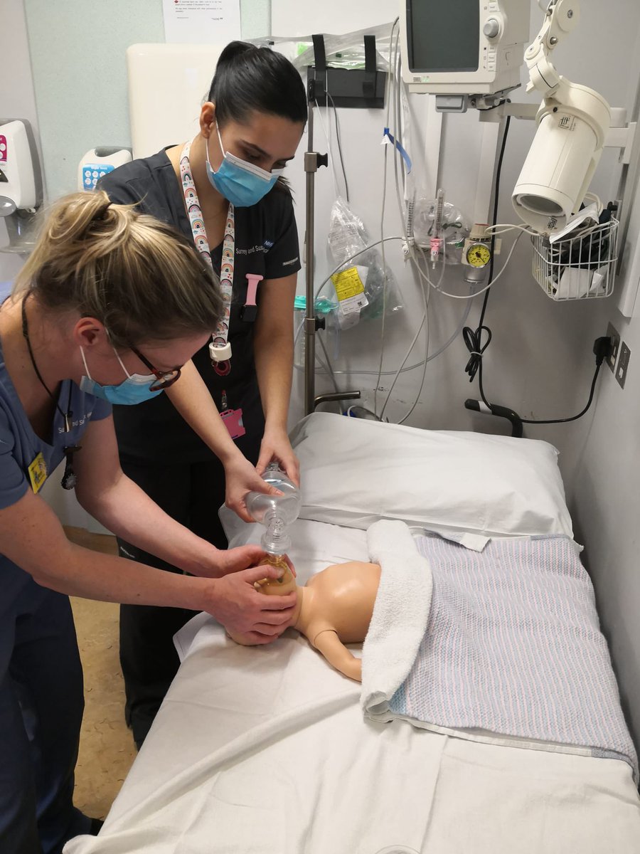 Airway teaching session run by @Paediatric_ACP this morning for our nursing team 👏🏻 👩🏻‍⚕️