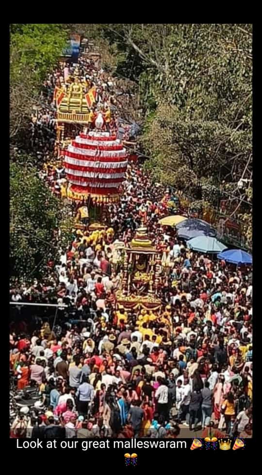 ManjuGundappa's tweet photo. ಕಾಡು ಮಲ್ಲೇಶ್ವರ ಬ್ರಹ್ಮ ರಥೋತ್ಸವ https://t.co/3p4cqG4lTJ