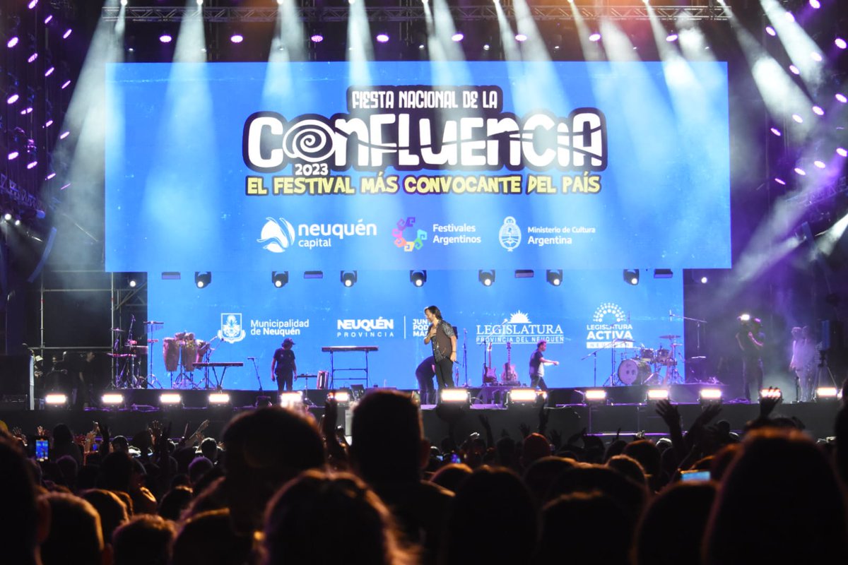 Geraneuquen's tweet photo. Así disfrutamos el último día de la #FNDLC, #LaMásConvocante del país con mas de 1.8 millón de personas que vibraron con grandes artistas de la música. Una alegría enorme ser parte ¡Nos vemos en la próxima edición! https://t.co/Vjm2RjDURW