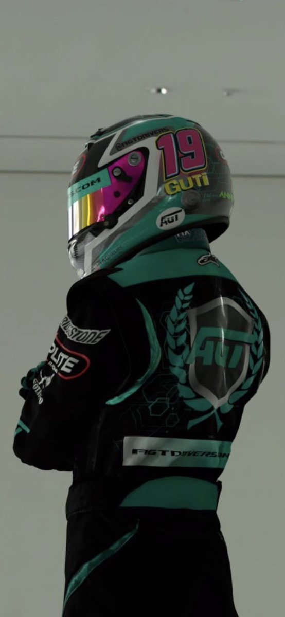 VSR_gutierrez's tweet photo. Toca volver a lo virtual, apartamos carreras de karting a un lado hasta el mes que viene, y ojo que se viene la nueva temporada del Campeonato de España Monomarca a partir del día 27💙 https://t.co/m0JHjFRmCo