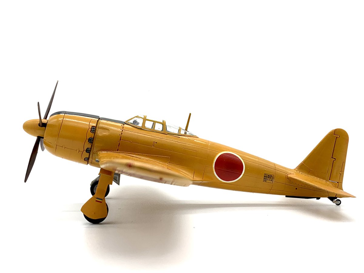 mewmew1001mew's tweet photo. ファインモールド1/72 日本海軍 三菱A7M1 "試製烈風"〈SAM〉 完成しました😀😀😀
クレオス水性の黄橙色で塗装し、クレオスのウェザリングカラーでスミ入れしました。
#finemolds #tamiya #ijn #a7m1 #reppu #mitsubishi #creos #172ndscale #72ndscale #fighter #airmodel https://t.co/S7je79qhpr