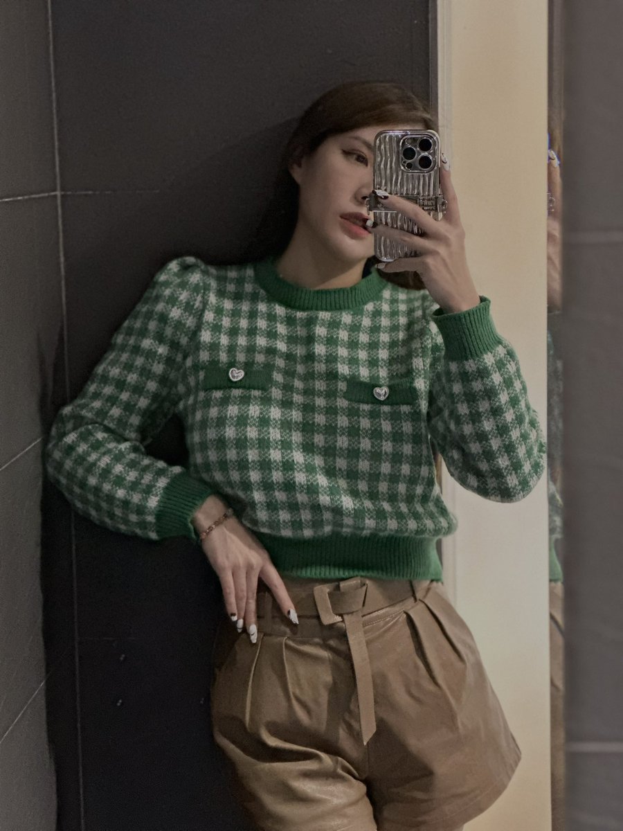 腦容量炸掉的一天💥

一瓶壓驚就好 希望明天還有聲音🥹 https://t.co/tggT2Ph9b3