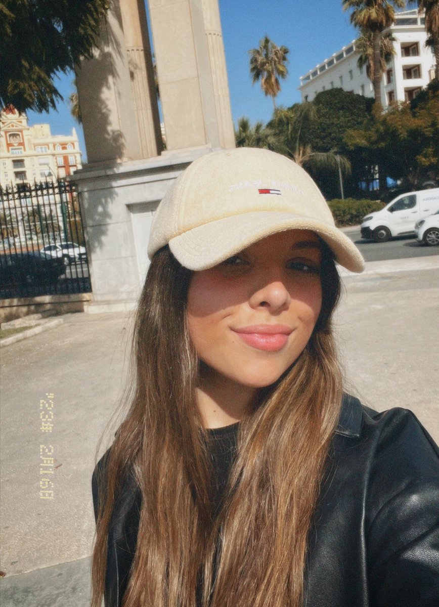 anita🤠 tweet media