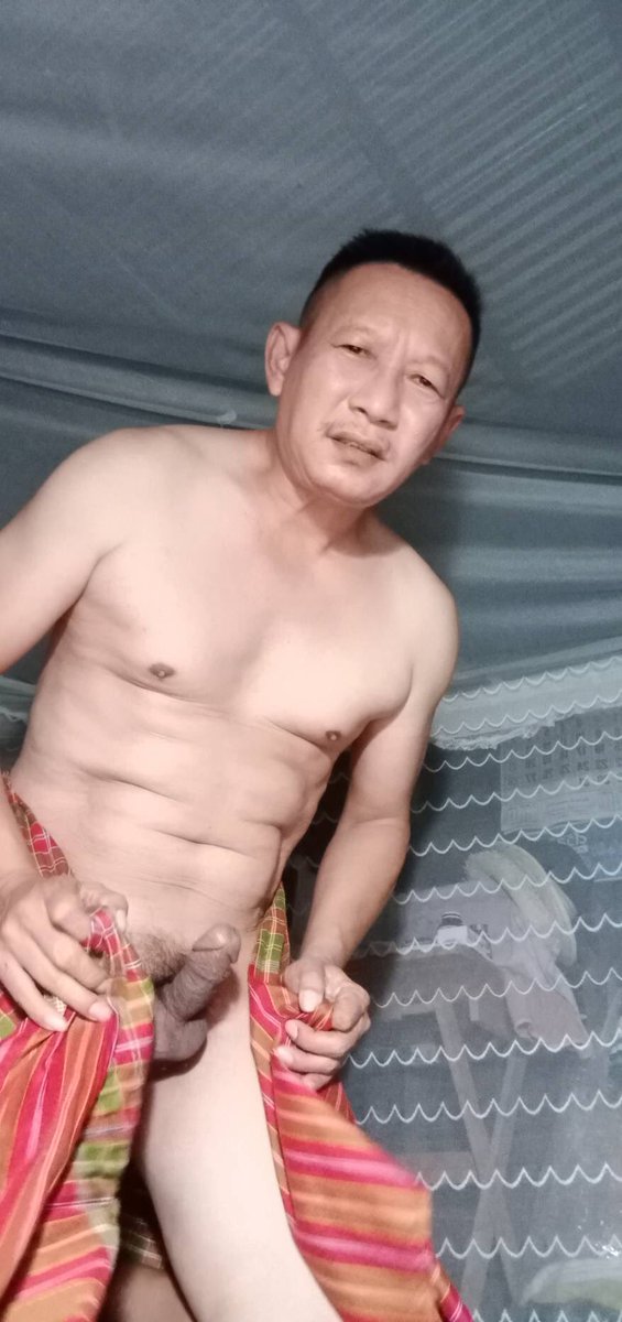 มีใครคิดถึงลุงชัยไหมครับ ทวิตบอกหน่อยเผื่อลุงชัยมาเห็นจะได้กลับมาเล่นทวิตอีก