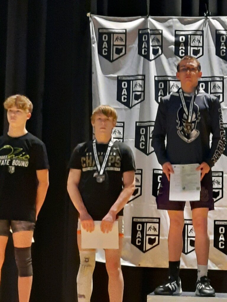 Colt_Athletics's tweet photo. The MS Wrestling team competed yesterday at the OAC Junior High District Tournament. The following wrestlers qualified for the OAC Junior High State Tournament: Josh Blasenhauer 6th Place, Charles Steele 5th Place &amp; Kolten Snyder 2nd Place. #GoColts https://t.co/HklWSxkDQs