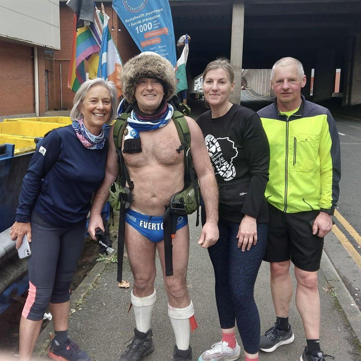 activeandbright's tweet image. Met a true legend on our run today, worth the extra miles. Please support @speedomick, walking from John O’Groats to Land’s End in just his speedos - including the UK’s 3 peaks along the way - raising funds for mental health &amp;amp; suicide prevention 💙🥰 gofund.me/e6c6d6f3