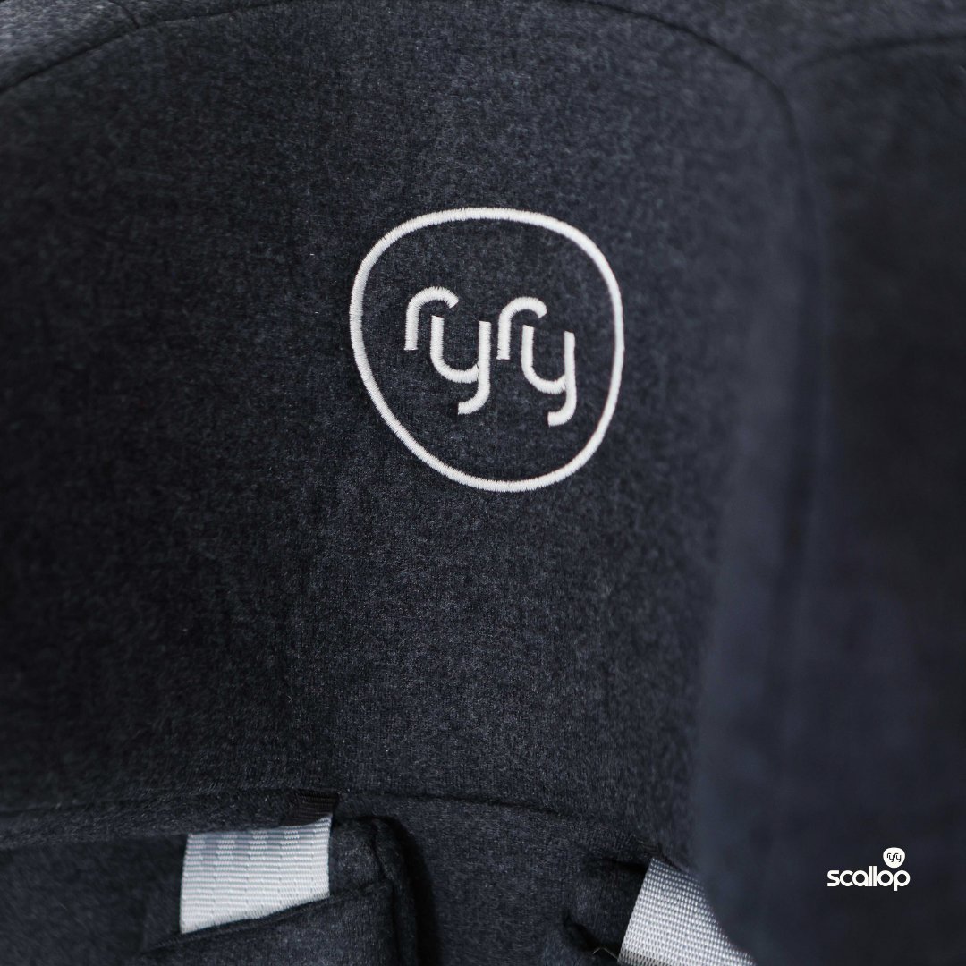 ryrycompact's tweet photo. Have you met True Charcoal? Perhaps our most versatile and hard-working RyRy Scallop.

But don't worry, we don't compromise on form or function; this seat features essential SIP padding and luxurious grey trimmed Marino Wool seats to keep your kids looking cool.
#RyRyBornToTravel https://t.co/ZIS02hl5eN