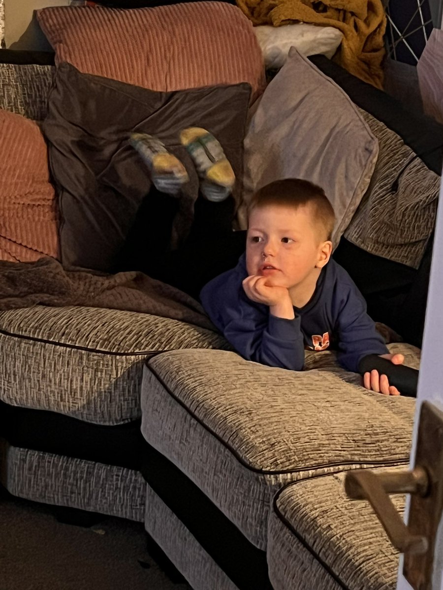 Vickitoria_'s tweet photo. I can’t believe my first born is nearly 4. Those 4 years have flown over 🥰💙 https://t.co/MnbIaNN5jJ