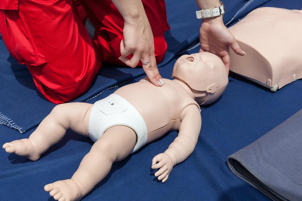 Do you work with or volunteer with under 18s?

We still have spaces on our next <a href="/qualsafe/">Qualsafe</a> accredited Level 3 Paediatric First Aid course taking place on the 1st &amp; 2nd March.

Please Visit warringtontraininghub.uk/Event/176976 or
contact training@warrington.gov.uk for more details.

#FirstAid