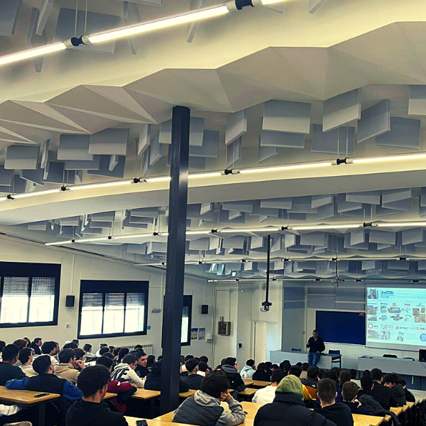 AQPEorg's tweet photo. Hemos estado en la @eseiaat_upc explicando la certificación #ProfesionalEngineer, la práctica de la #Ingeniería y las competencias profesionales que más se valoran en el mundo laboral

Gracias por la oportunidad de explicarnos a los alumnos y alumnas de la escuela! https://t.co/13dGR05GRJ