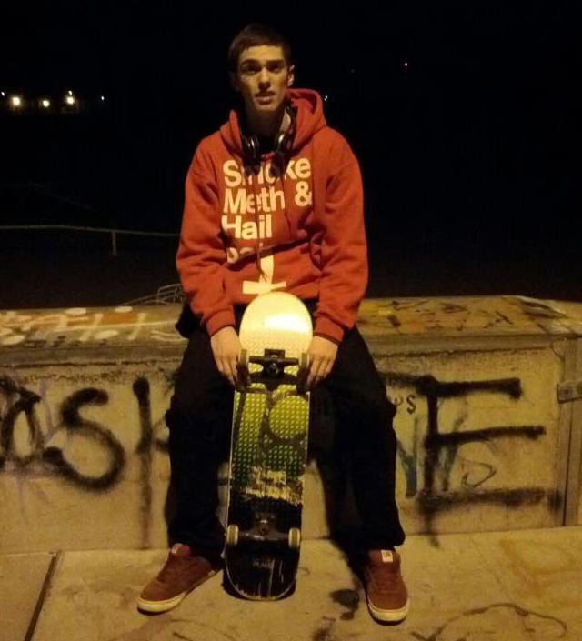 @mckenna_snugglz @scullynftart Am I worthy?