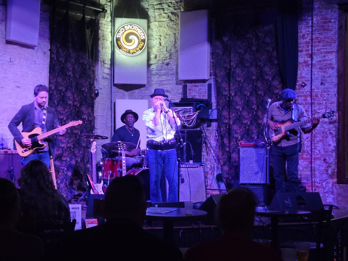 PH9700's tweet photo. Fun times Friday night with @nigelmack and the Blues Attack at the Roundhouse @TwoBrothersBeer. Impressive! Killer guitar and harmonica! https://t.co/4ao0HNW1PF