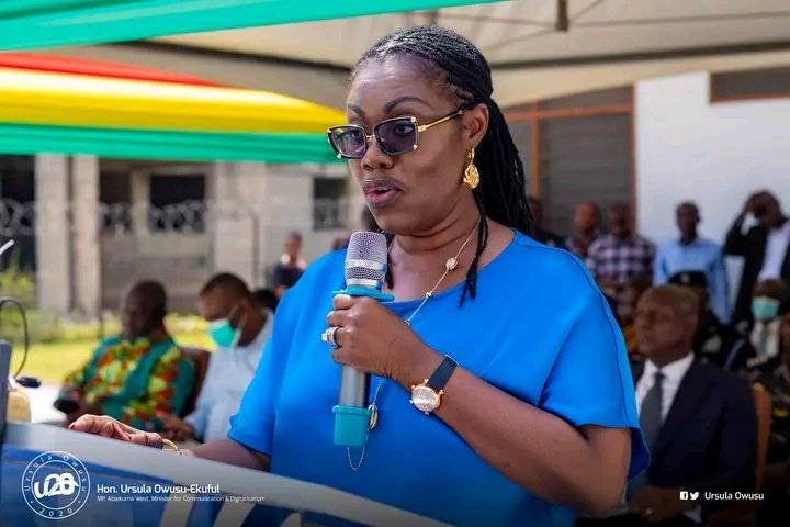 Ghana’s Chief Justice, His Lordship, Justice Anin Yeboah joined me to inaugurate a new Circuit Court in Dansoman. 

Fitted with modern gadgets and offices for the Judge, registrar, bailiff, administrator and accountant, the Dansoman Circuit Court is part of the 100 Courts proje