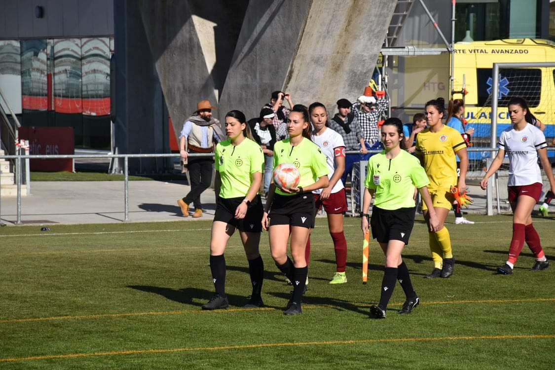 _14_Tania's tweet photo. Lesión 0-1 Tania 🚀🧠❤️

Bueltan! Zelaietan gozatzen berriz ere! 

Athletic-Getafe (2rfef) https://t.co/pPo2Sbcsnn