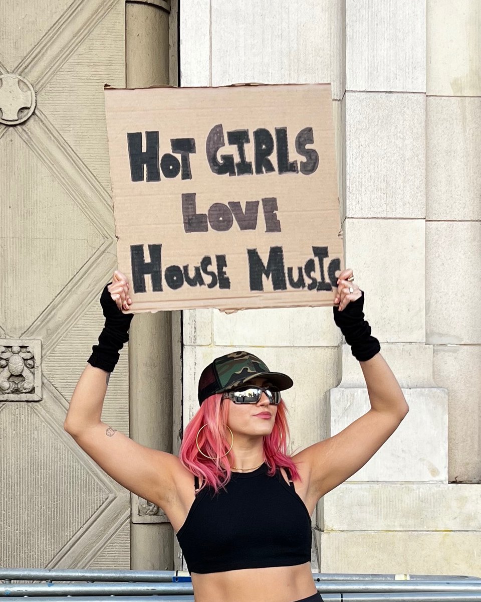 If you see this, you're a hot girl