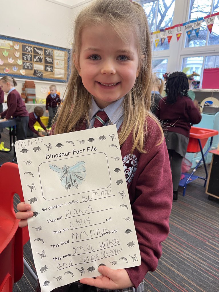 StCharlesGla's tweet photo. Our Primary 1 #Palaeontologists have been learning all about #Dinosaurs and today the children were learning how to write a #FactFile. #FunctionalWriting #DonosaurFacts #LearningThroughPlay @PPGlasgow @literacyfor_ALL https://t.co/Z0cgNkdEjs