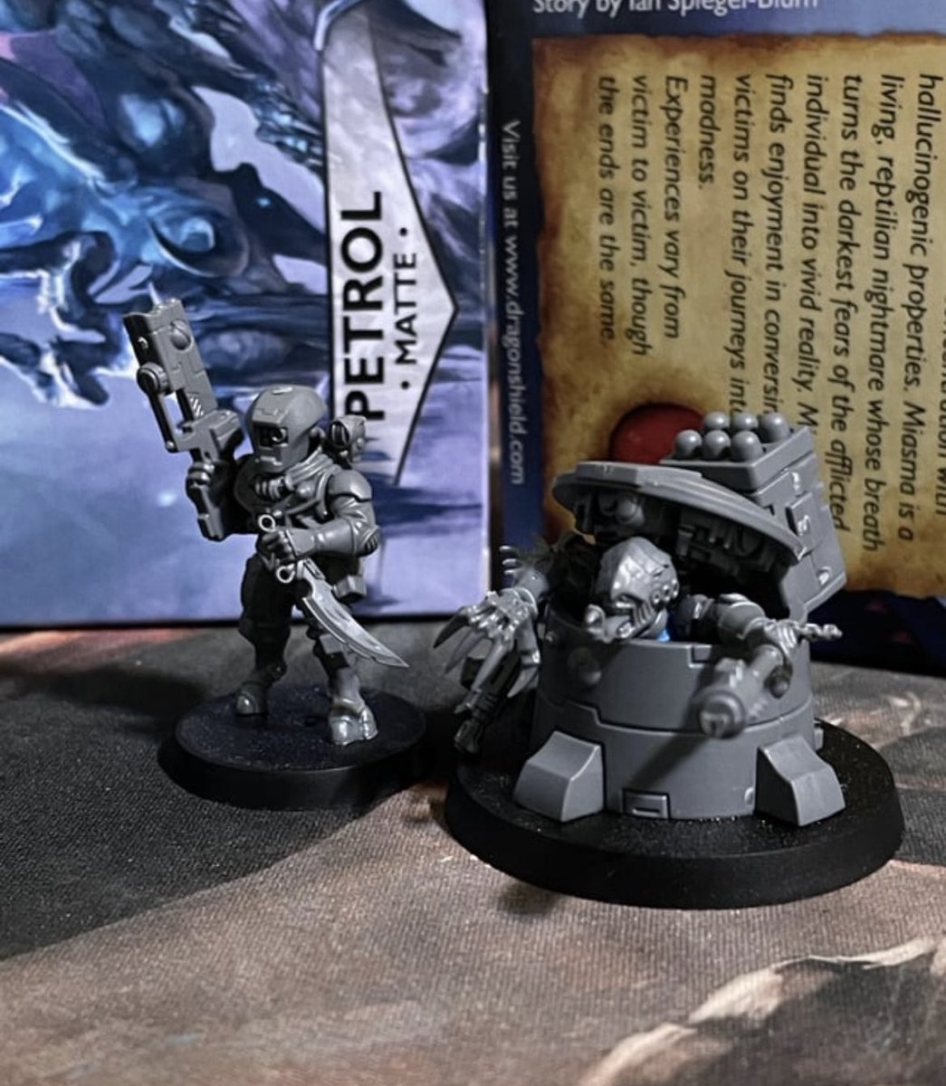 ShrimpSickness's tweet photo. Old kitbashes I’ve been meaning to get back to 

#warhamemrcommunity https://t.co/iQtCqT8cvB