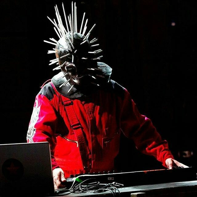 HourlyCraig's tweet image. 