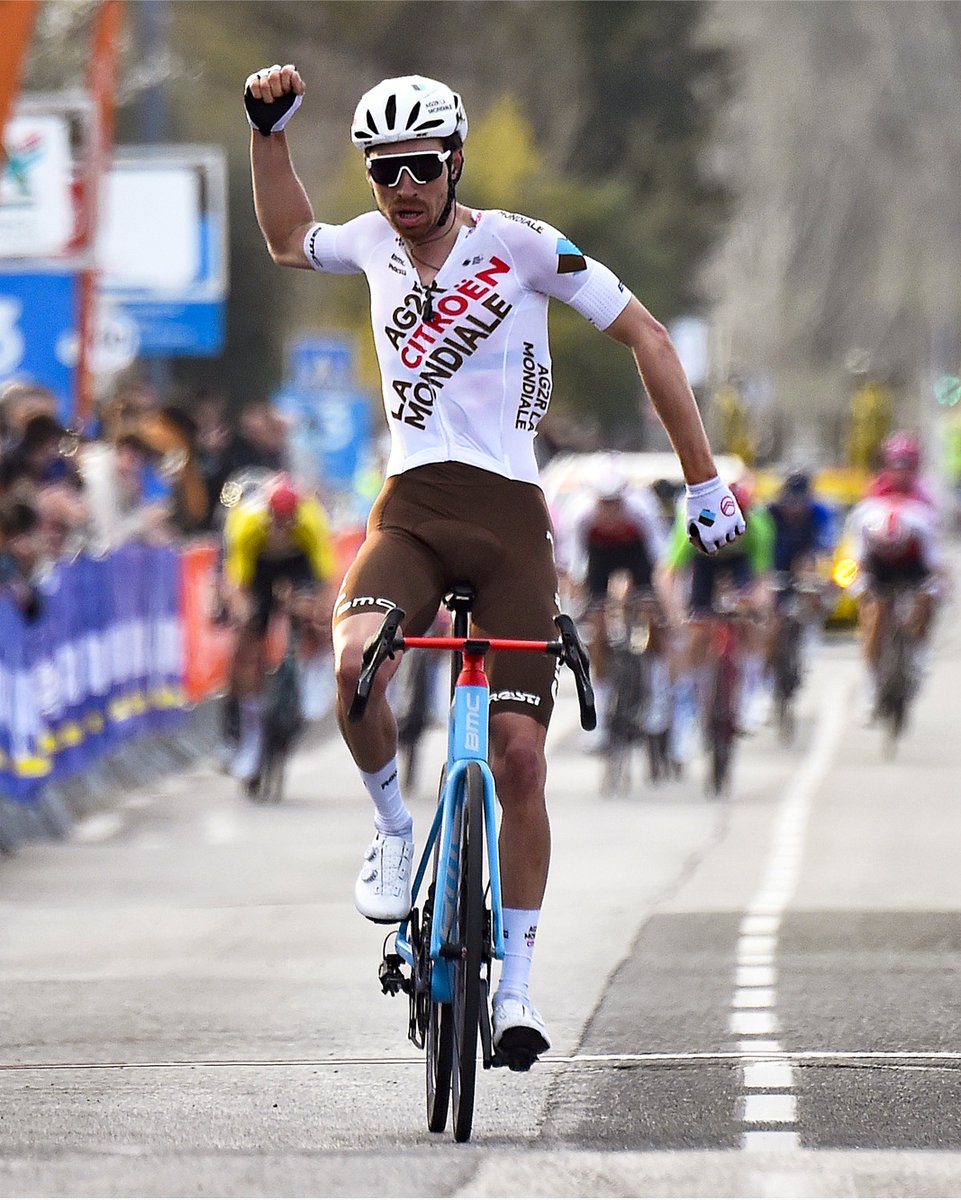 Nimbl.cc tweet media